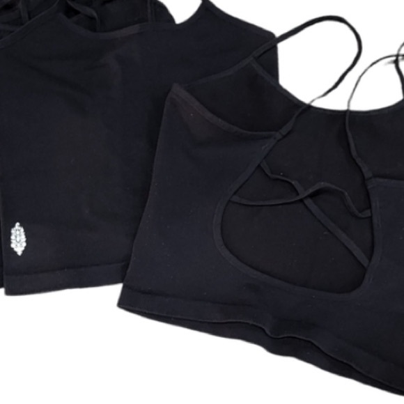 .Free People Tighten Up tank strappy back crop black M/L - Picture 3 of 3